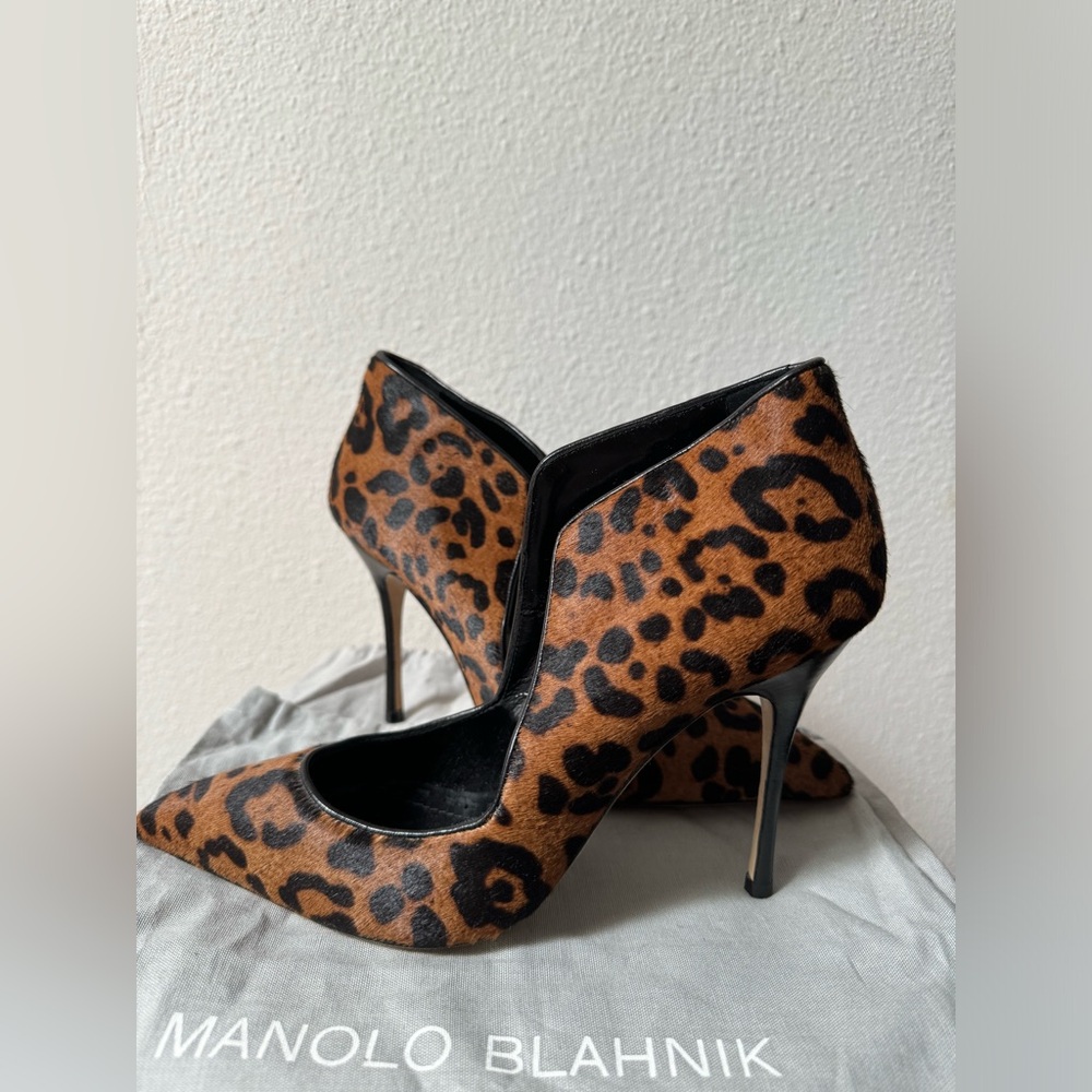 Manolo Blahnik pumps BN size 38